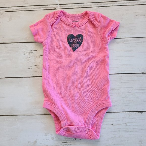 ♡ 5/$20 - Carter's Girl's Pink Black Heart Wild About Daddy Print Bodysuit - Picture 1 of 5